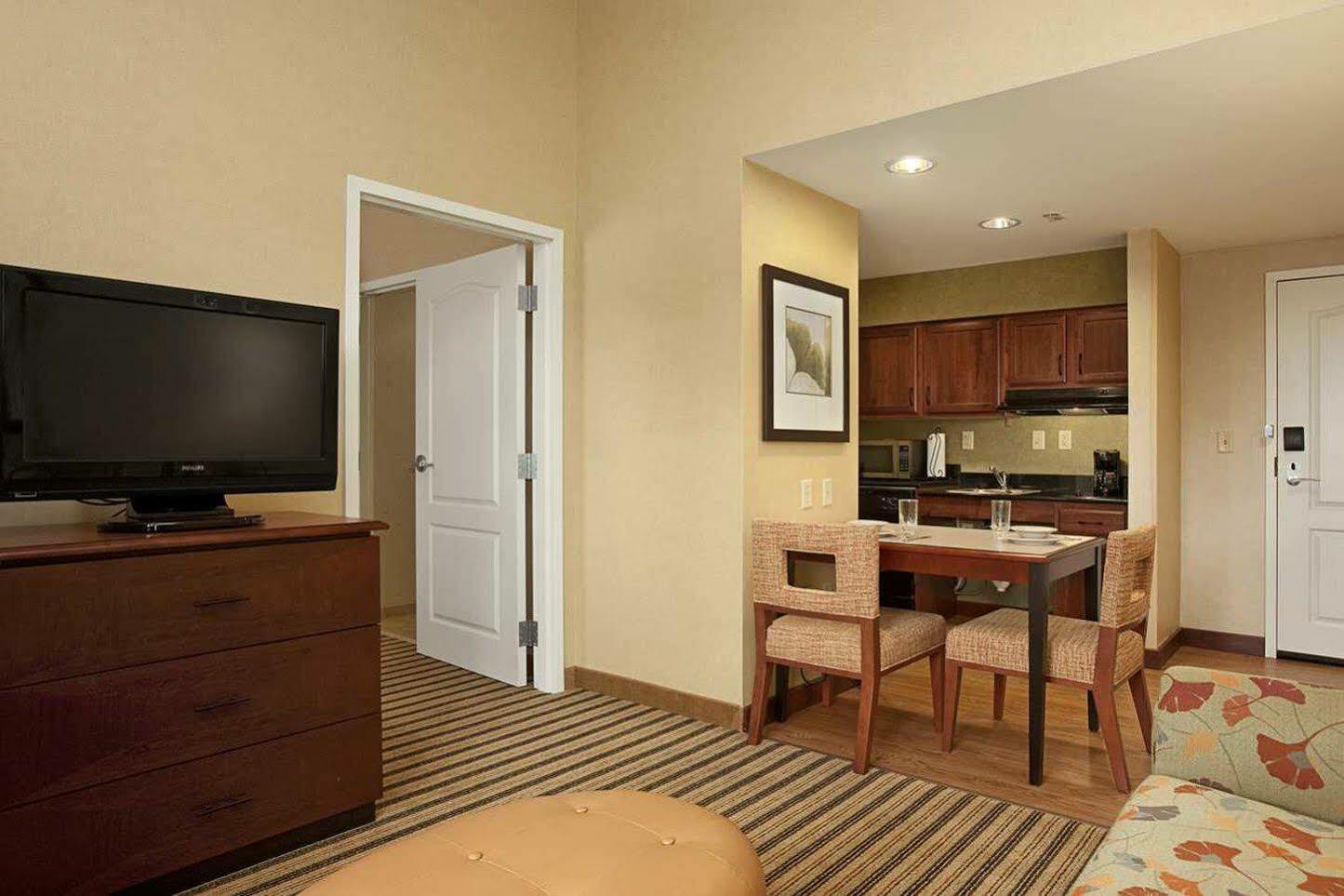Homewood Suites By Hilton Cleveland-Beachwood Extérieur photo
